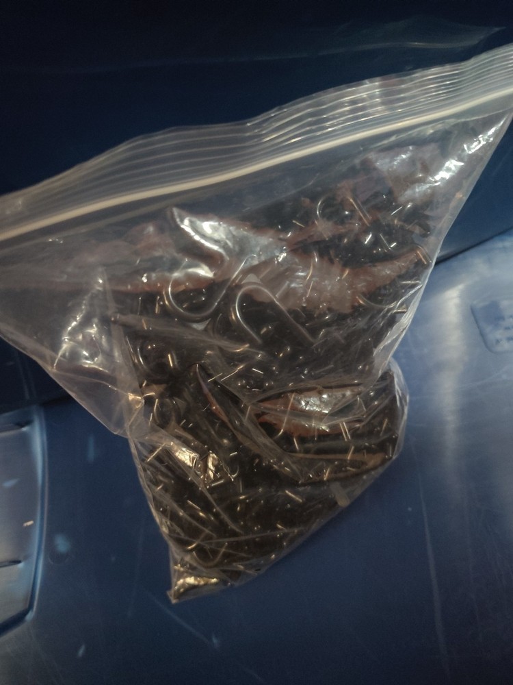 200 Pack Pegboard Hooks