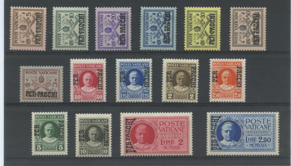 VATICAN 1931 PACKAGES 15V. 4 ** LUXURY