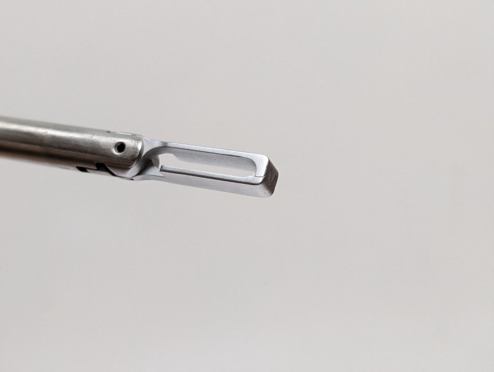 DAVOL 5875000 Grasper (USED).