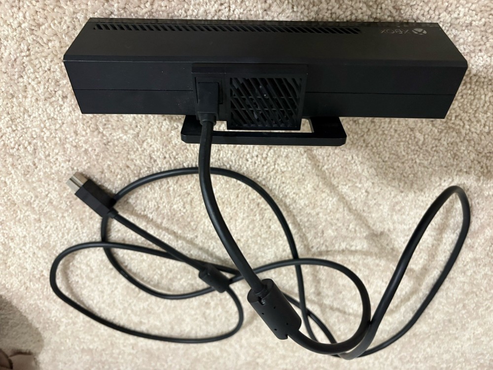 Microsoft Xbox One Kinect Sensor Bar Black Used Great Condition