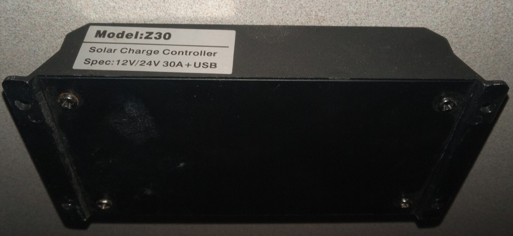 SOLAR CHARGE CONTROLLER CONTROL MODEL: Z30 12V 30A + USB SOLAR POWER COMPONENT