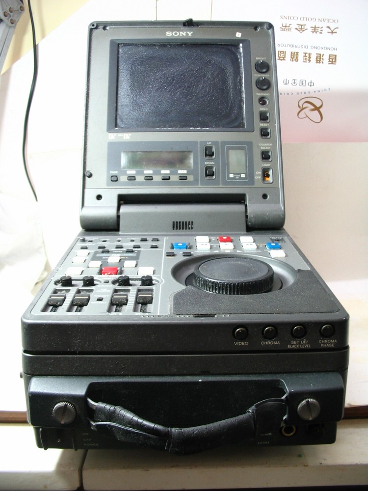 SONY DSR-70AP DIGITAL PORTABLE EDITING RECORDER.