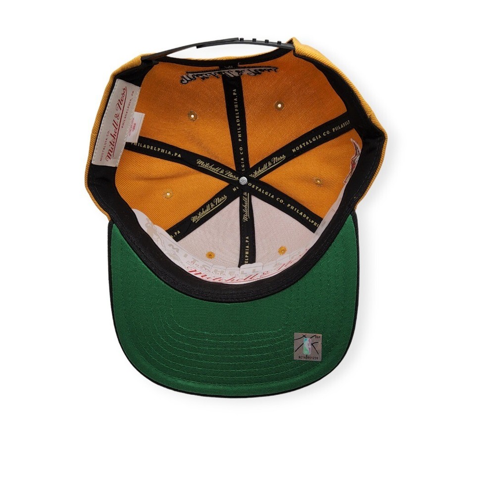 Mitchell & Ness Philadelphia 76ers Side Core 2.0 Adjustable Snapback Hat Cap