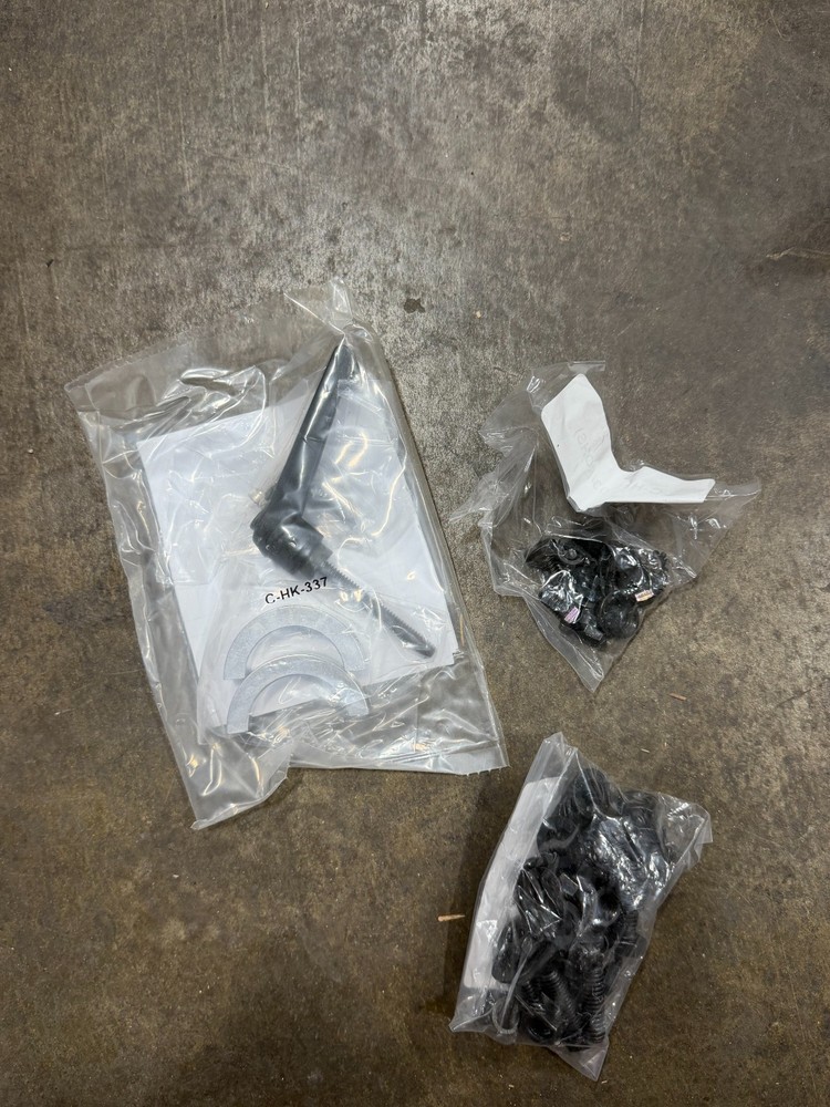 Havis 8.5" Telescoping Pole Side Console Mount