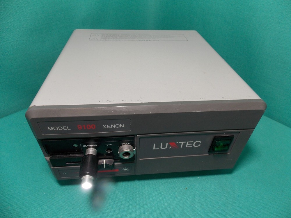 LUXTEC MODEL 9100 XENON LIGHT SOURCE (LAM-2392)