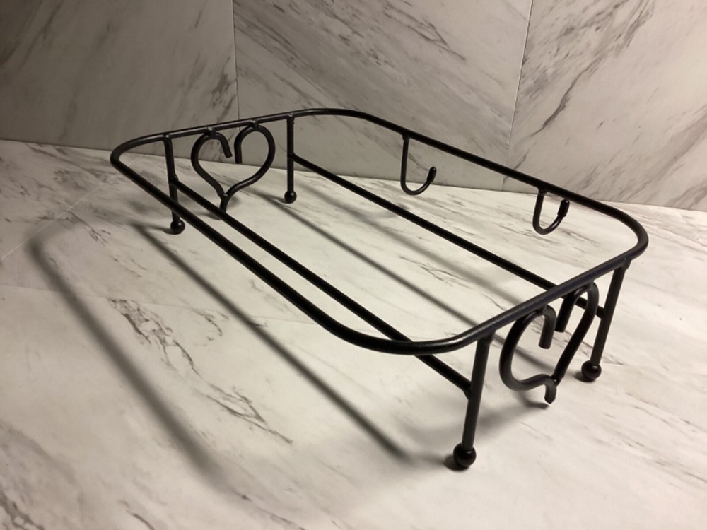 Basket or Casserole Dish Holder