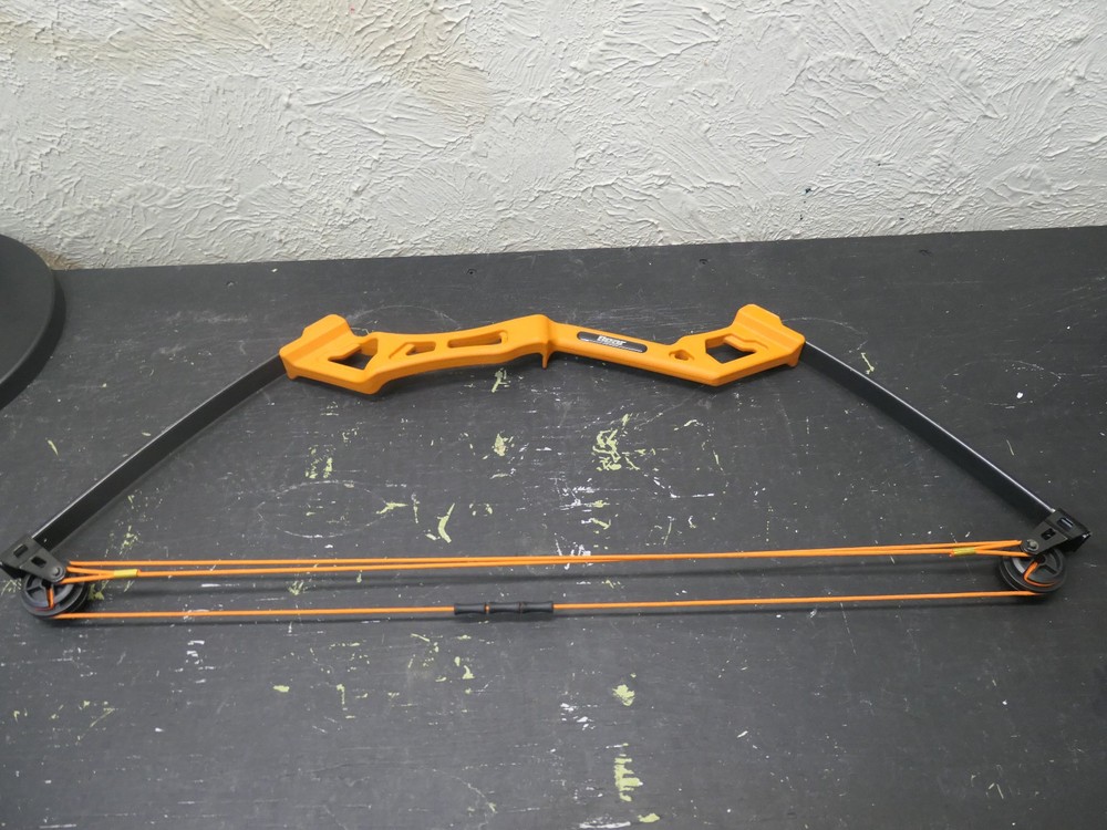 Bear Archery Kids Compound Bow