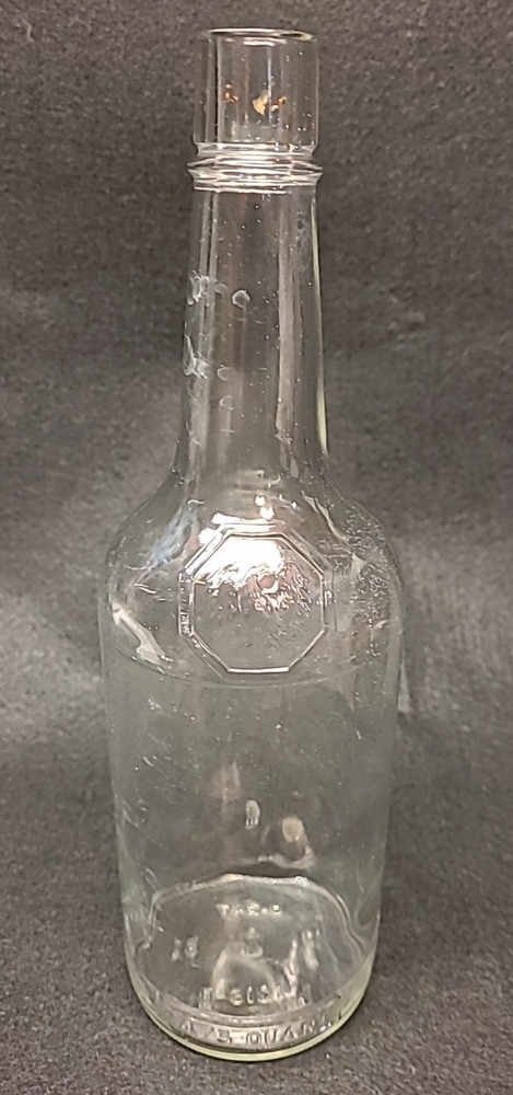 Vintage 1952 Fleischmann's Gin 4/5 Quart Clear Glass Bottle - Embossed Eagle