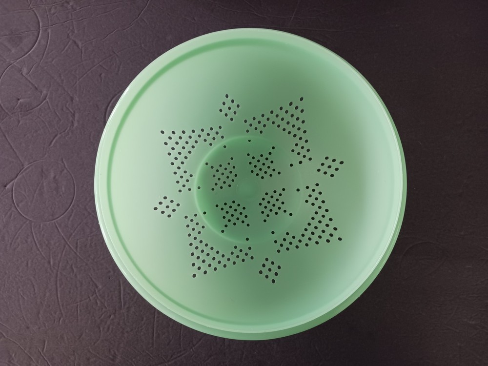 Tupperware 339 Drainer Colander Vintage Kitchen Strainer Jadeite Green Plastic