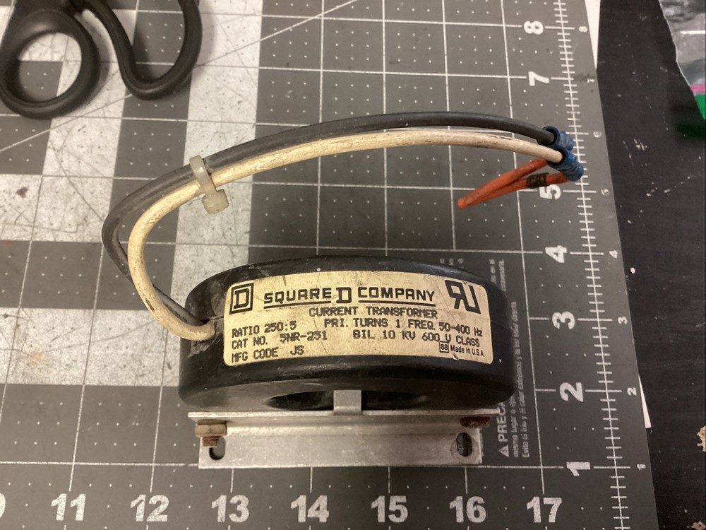 Square D 5NR-251 Current Transformer (LPW134D)