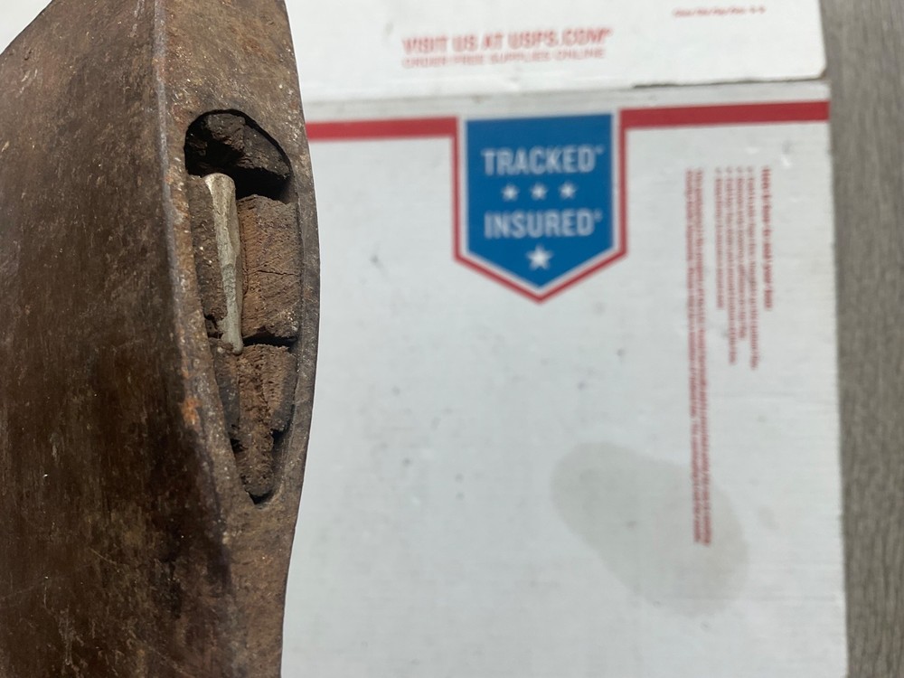 TRUE TEMPER TOMMY AXE with Nail Puller