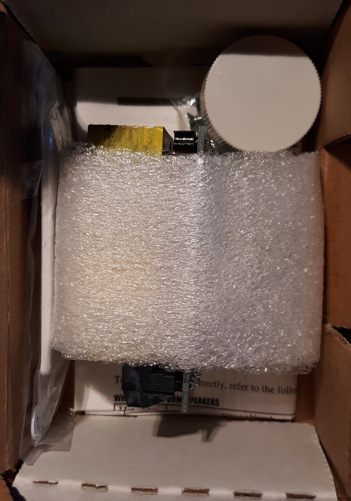 Xantech MATCH MAKER Speaker Volume Control 755W-00 White