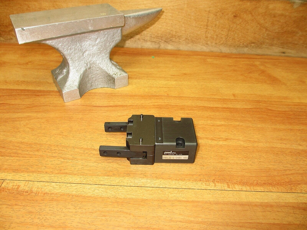 PHD GRB131-1-5401 *NEW* Gripper Pneumatic