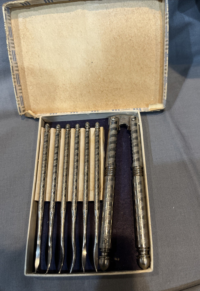 Vintage HMQ Nutcracker Set