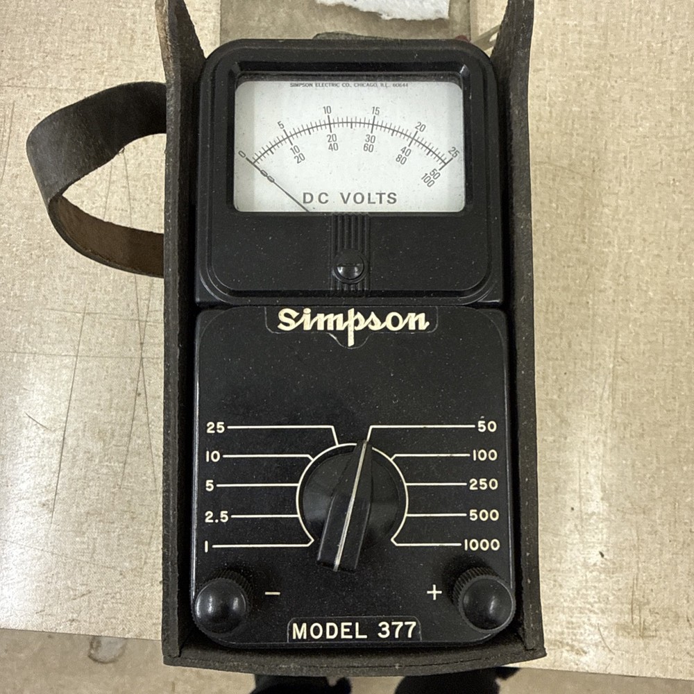 Vintage Simpson 377 DC Voltmeter 1000V