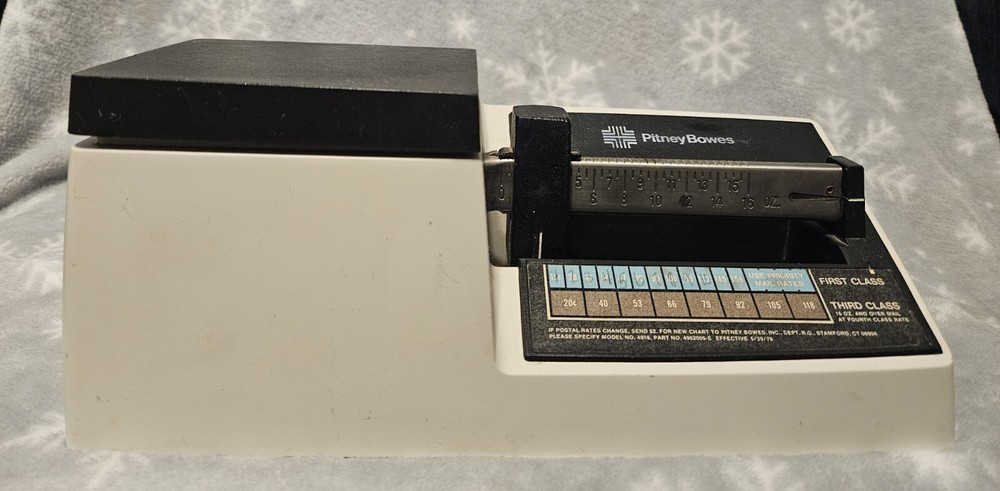 Vintage Pitney Bowes First & Third Class Postage Scale Model No. 4916