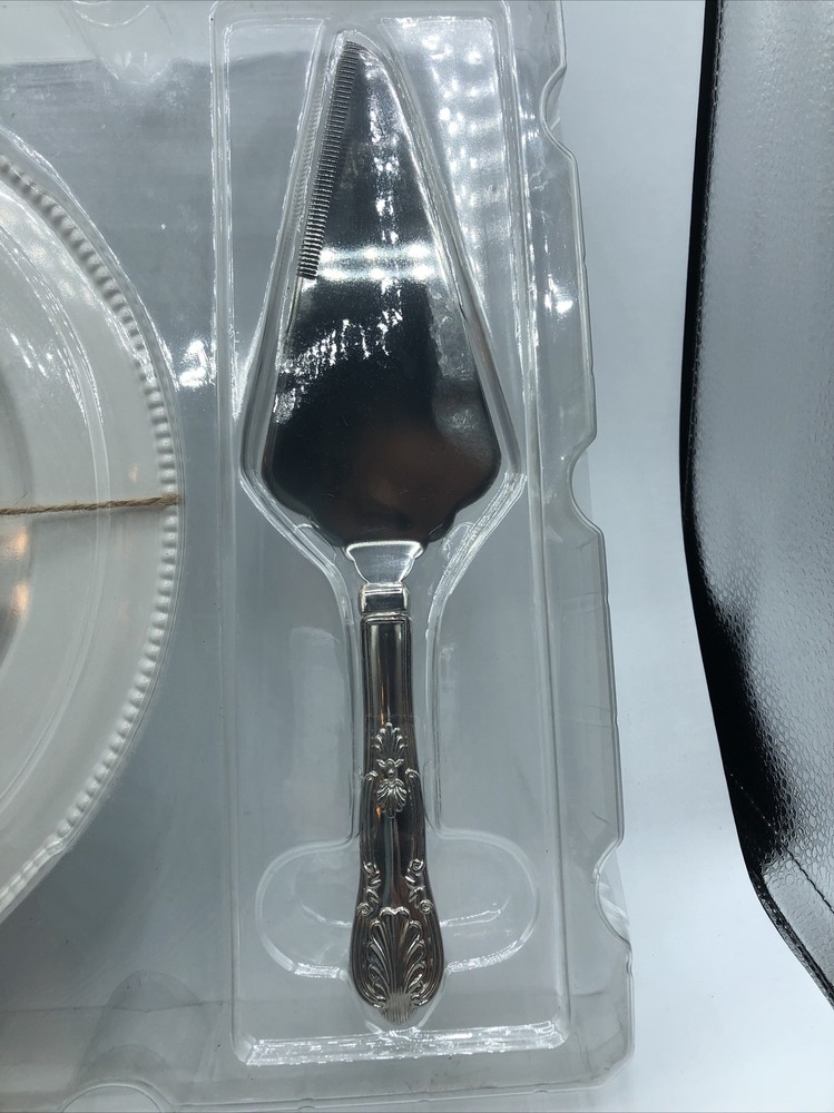 Things Remembered "Our Love Story" Cake Serving Set