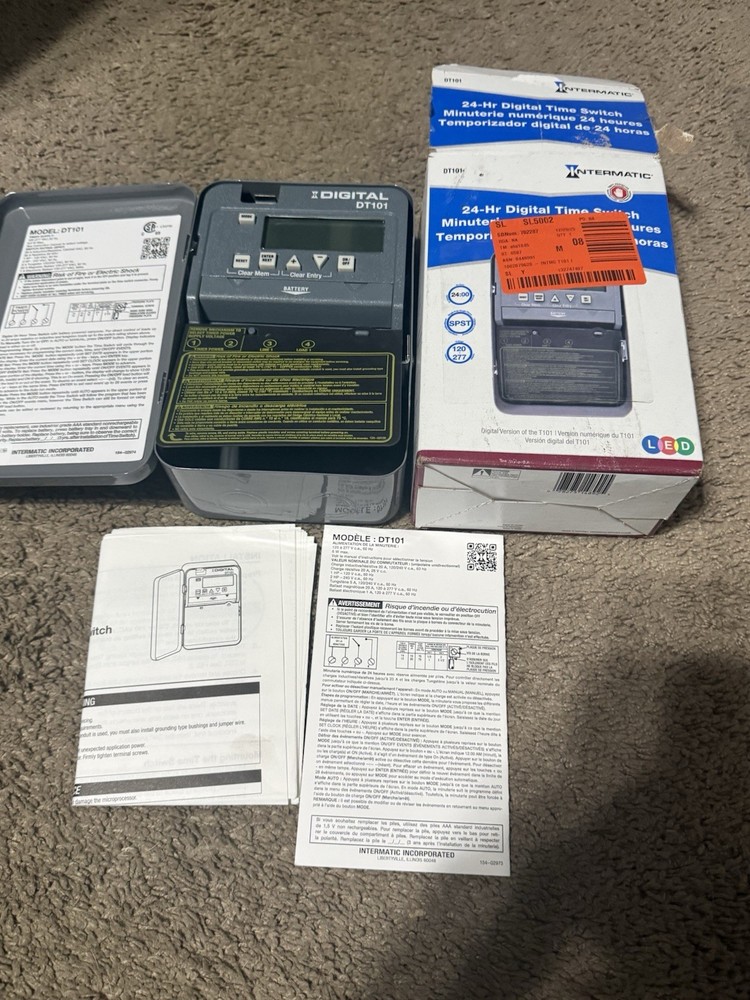 Intermatic DT101 24 Hour Dial Digital Electronic Controls NEW OPEN BOX TESTED