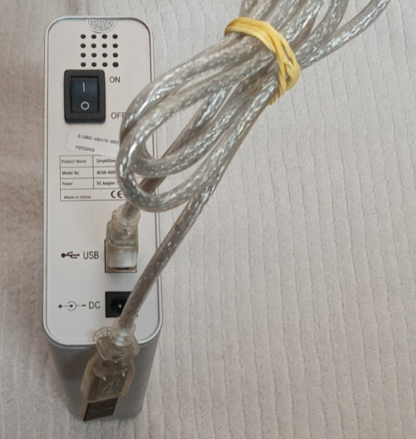 Simpletech Simpledrive external USB Hard Drive 96300 40001 001 Fast Shipping