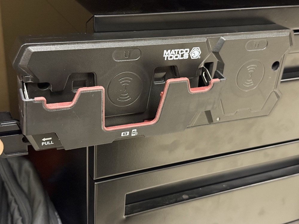 MATCO MAGNETIC WIRELESS CHARGER