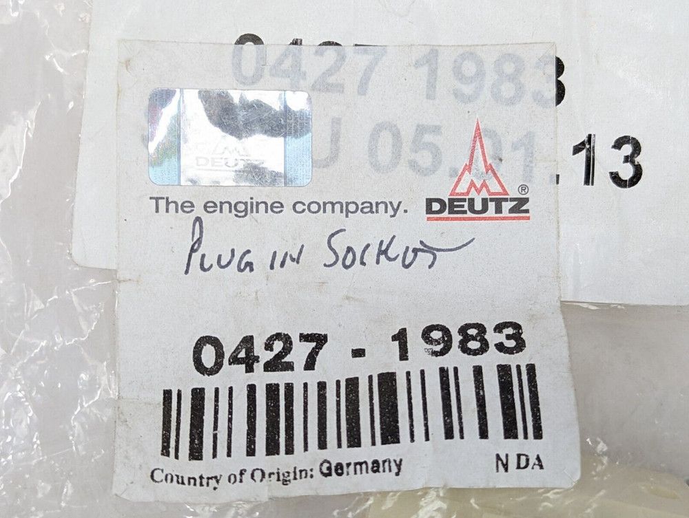 Genuine Deutz Plug In Socket 0427-1983 *NEW*
