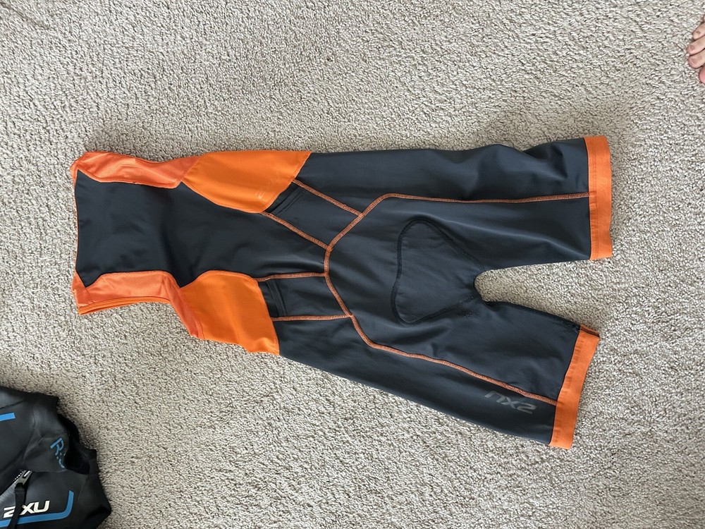 2xu trialthlon training suit Meduim