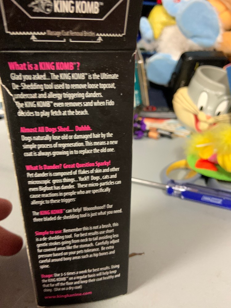 King Komb- Deshedding Tool- Hot Pink w/ Box