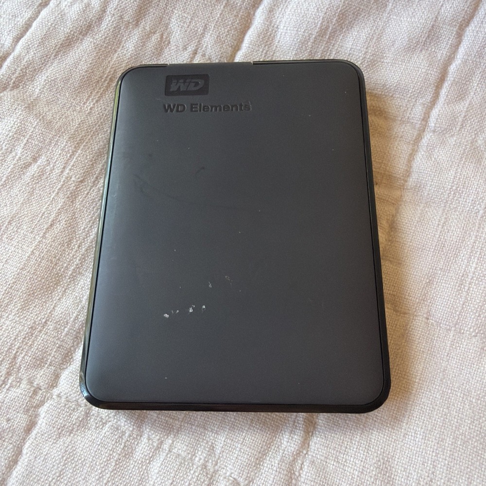 Western Digital 2TB Elements External Hard Drive (USB 3.0)