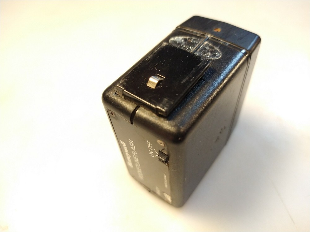 Honeywell Pocketline 100 Camera With Flash CF