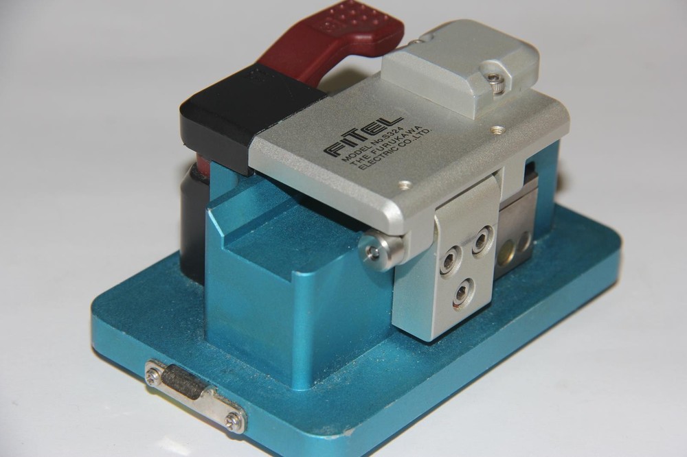 FITEL S324 Optical Fiber Cleaver