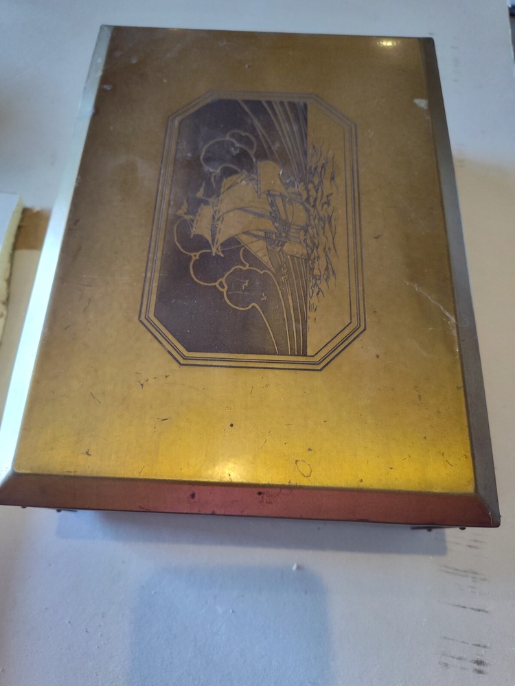 Etchart Chest