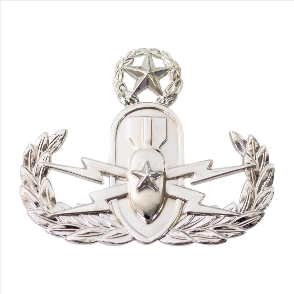 GENUINE U.S. ARMY BADGE: MASTER EXPLOSIVE ORDNANCE DISPOSAL - MIRROR FINISH