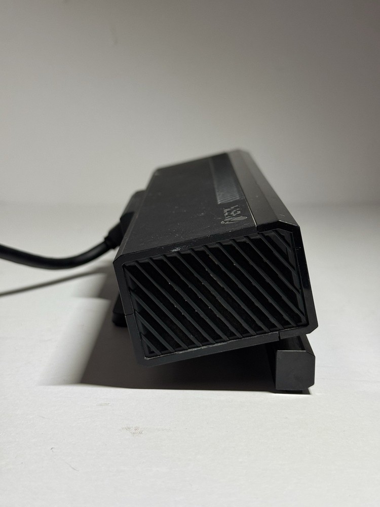 Microsoft Xbox One Kinect Wired Motion Sensor Model 1520