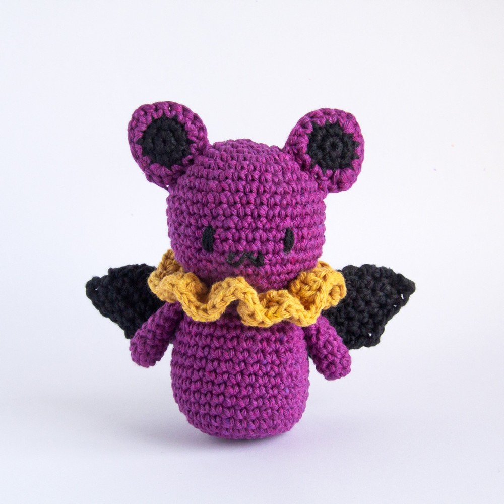 Hoooked DIY Crochet Kit  Bat Mavis PAK361