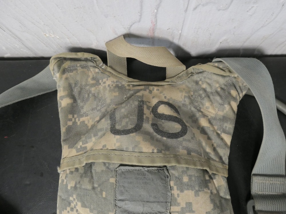 US Army Hydration System Carrier