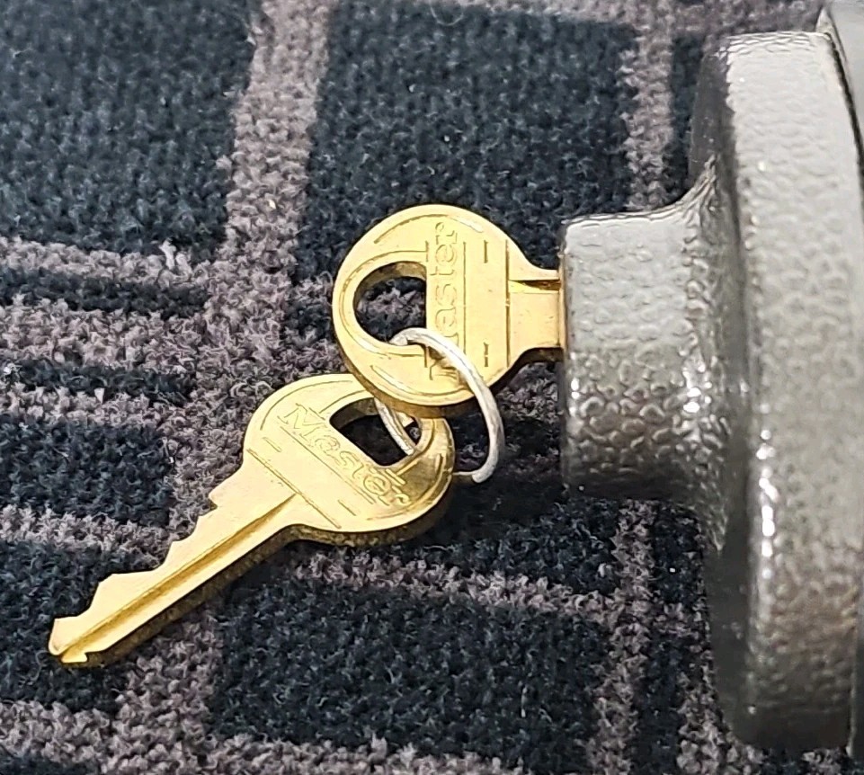 MASTER LOCK TRIGGER LOCKS SAFETY GK
