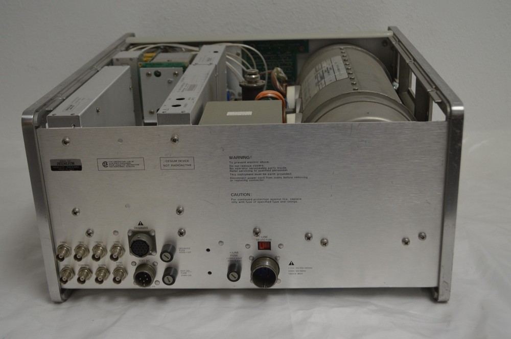*TC* HEWLETT PACKARD HP 5061B CESIUM BEAM FREQUENCY STANDARD (TMD39)