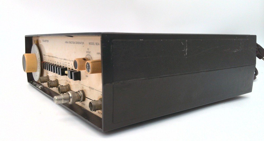 Wavetek Model 182A 4 MHz Function Generator Sine Square Triangle Wave USA MADE