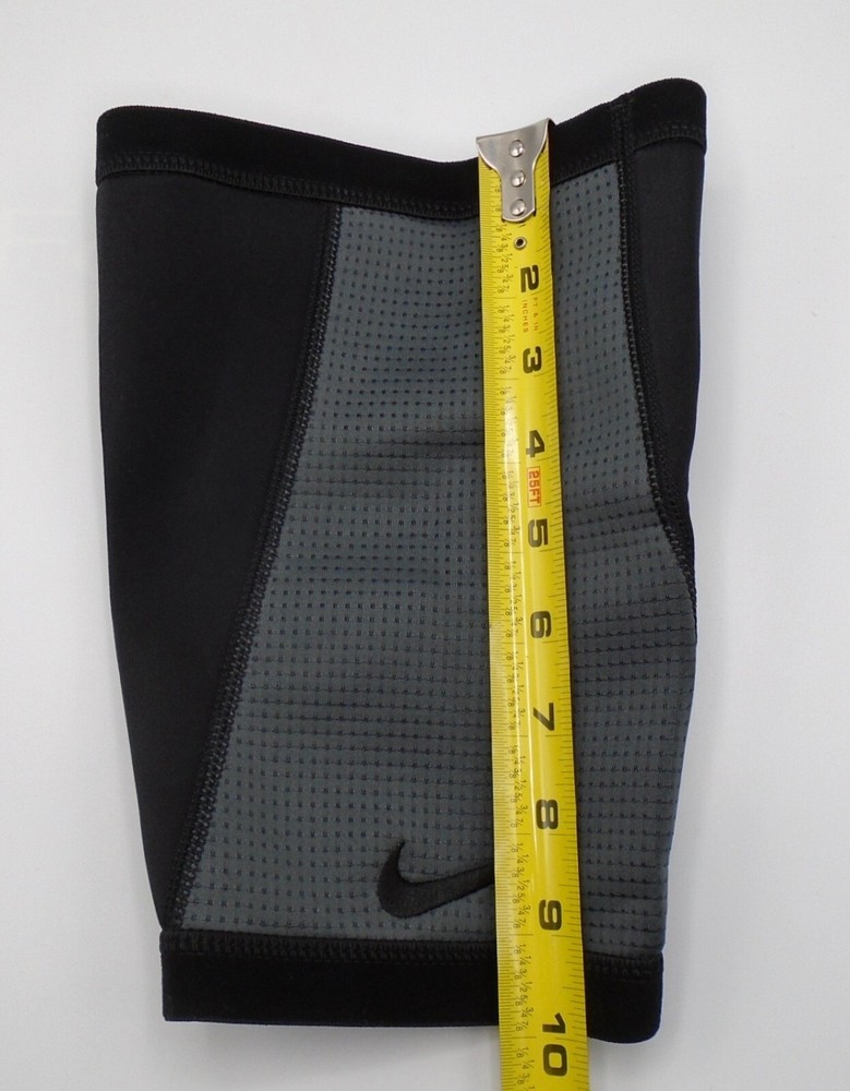 Nike HyperStrong Thigh Sleeve Adult Small Training Support Black