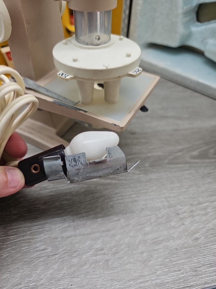 GILBERT Microscope & Lab Set in metal case incomplete