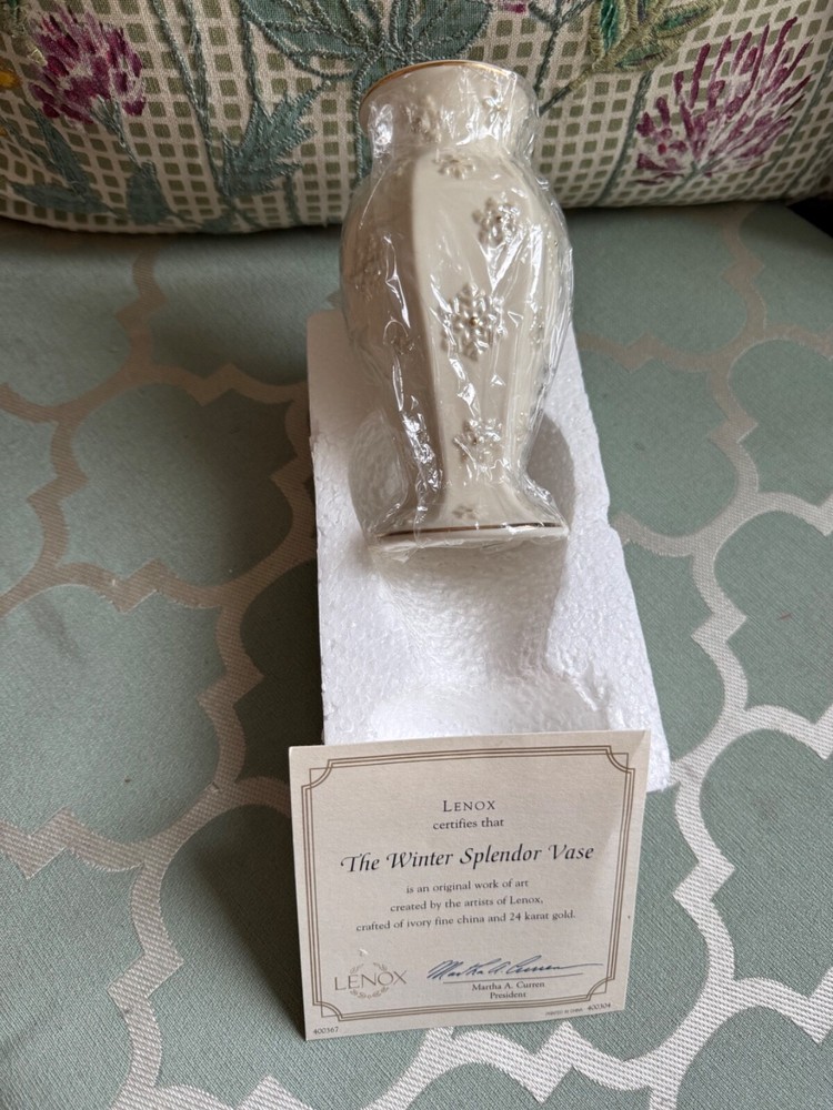 Lenox Winter Splendor Vase