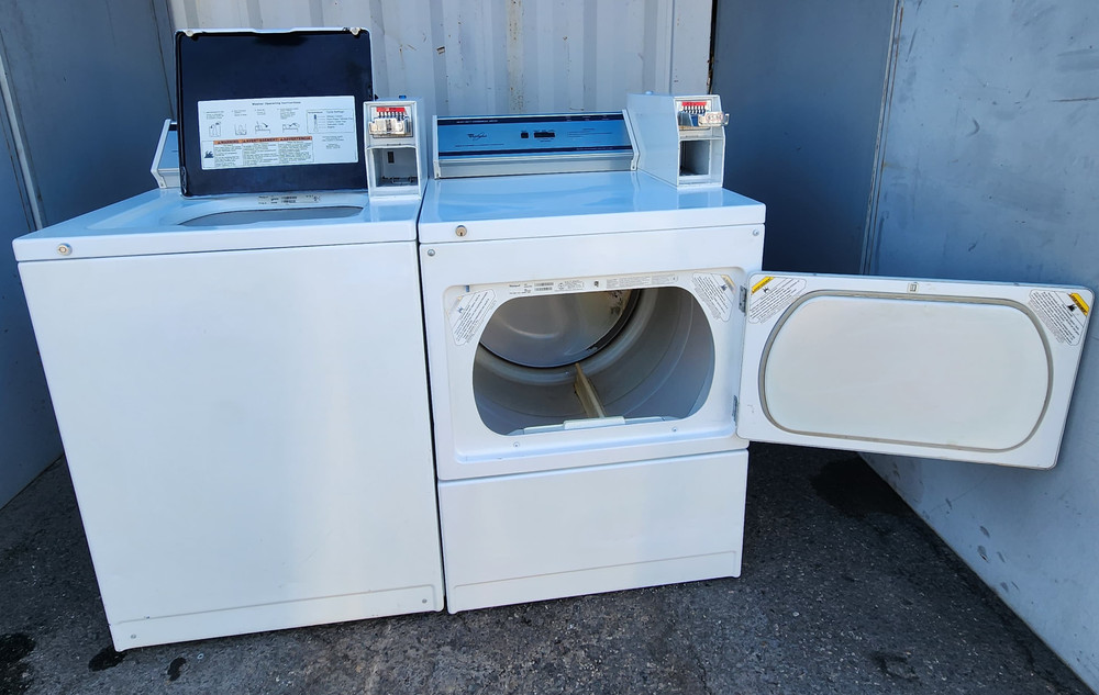 WHIRLPOOL WASHER AND DRYER SET[REF]