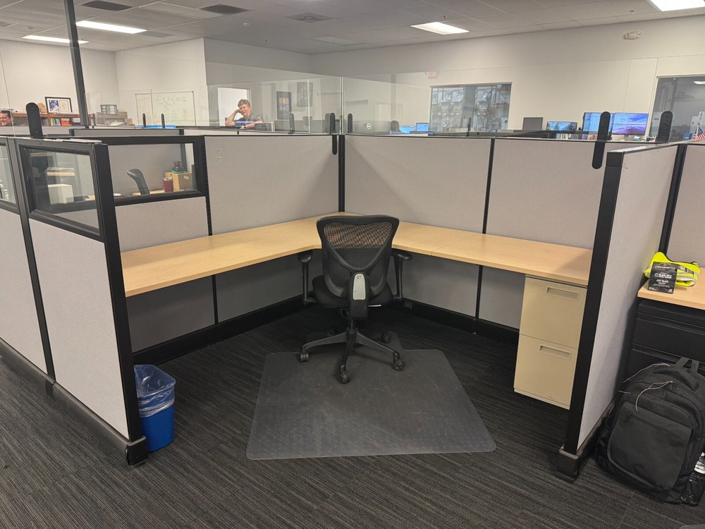 20 SLIGHTLY USED Office Cubicles