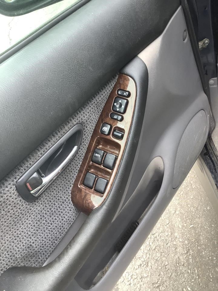 2003 OUTBAKLEG Third Brake Light OEM