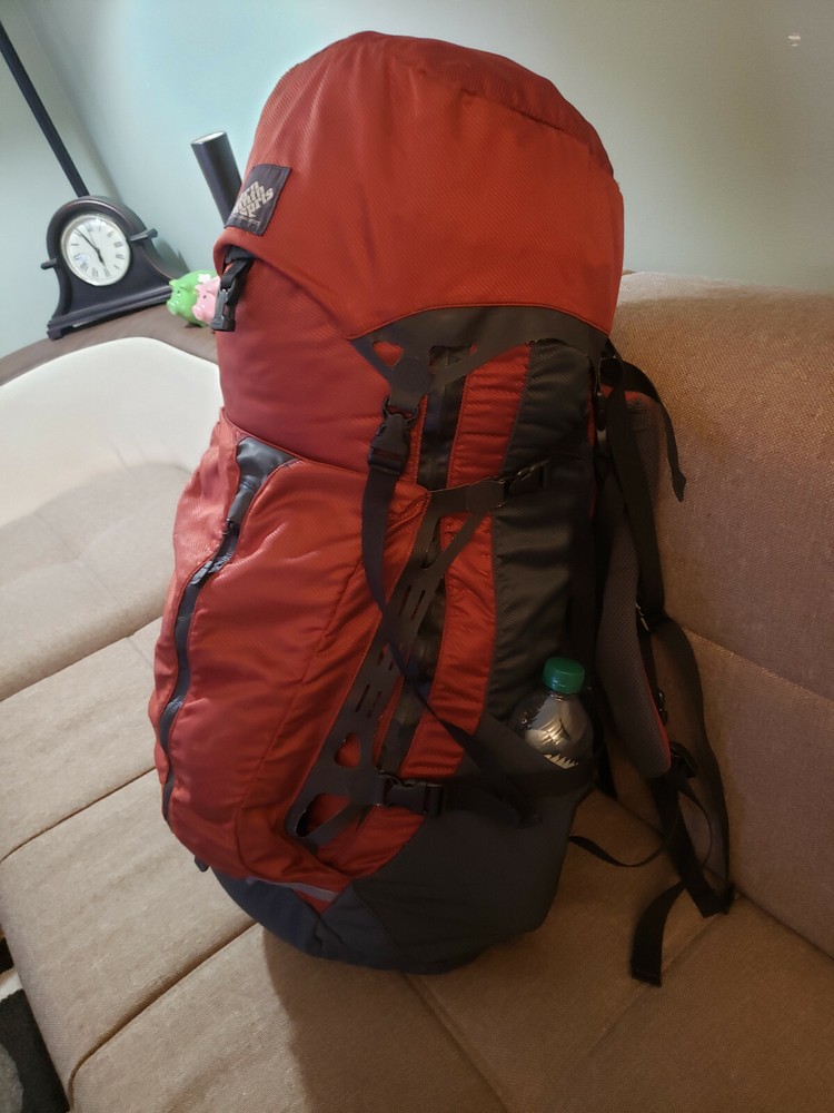 EMS EASTERN MOUNTAIN SPORTS High-Quality Internal Frame Backpack