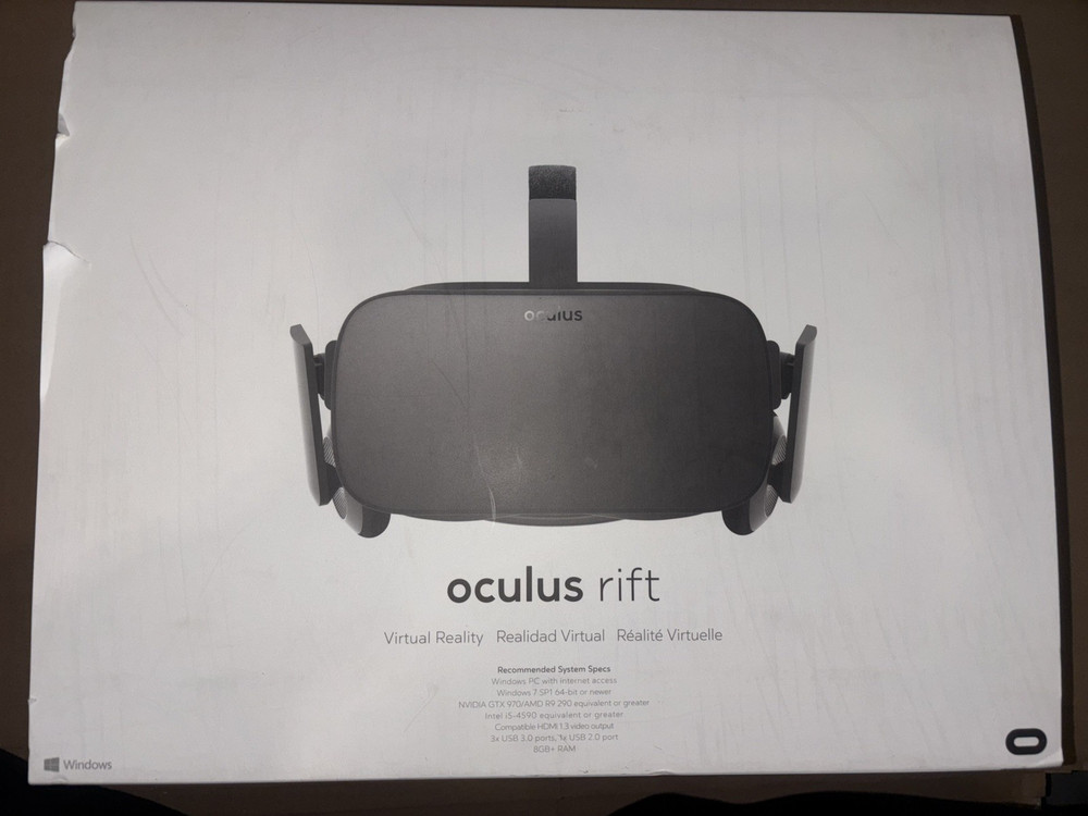 Oculus Rift VR Headset w/ Accessories & Xbox Controller –Untested