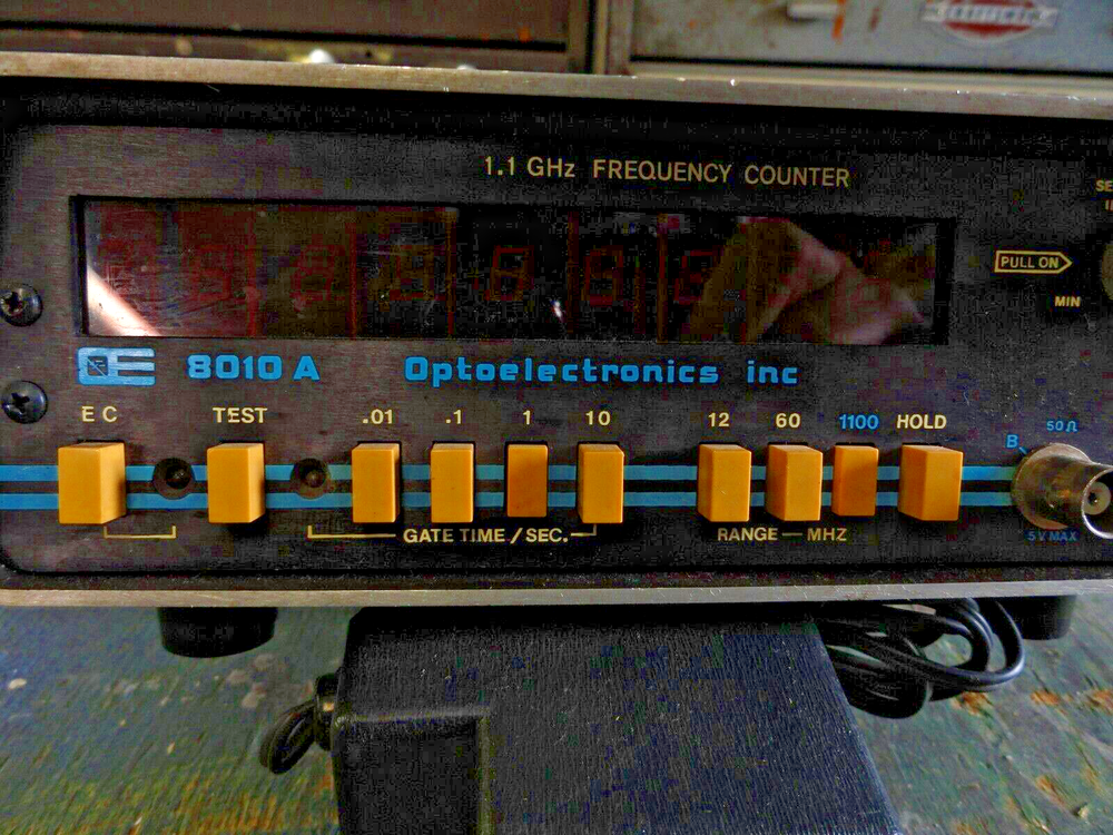 Optoelectronics 8010 Frequency Counter (Working Unit)