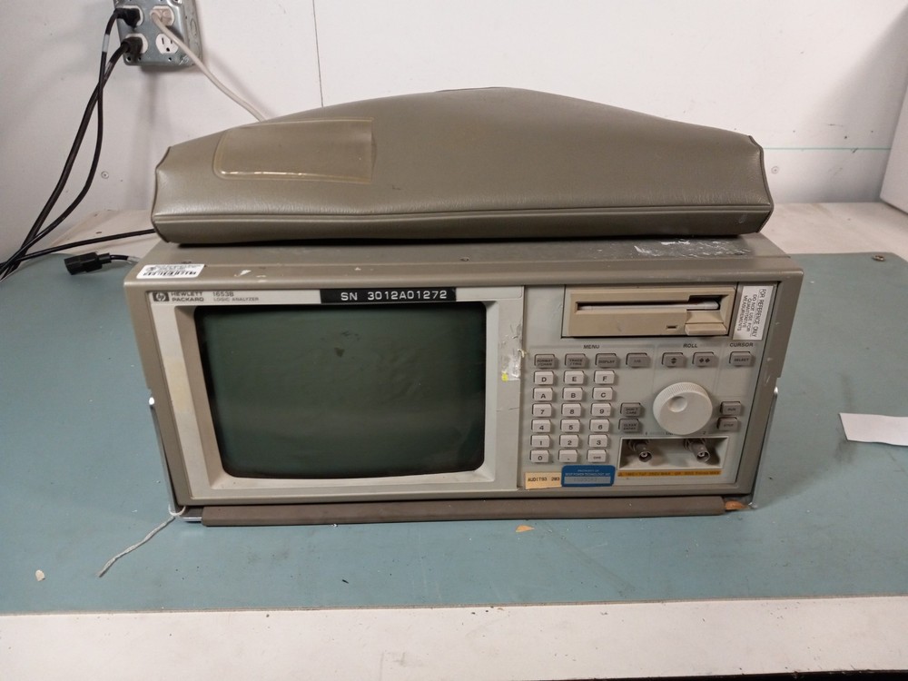 HP 1653B Logic Analyzer
