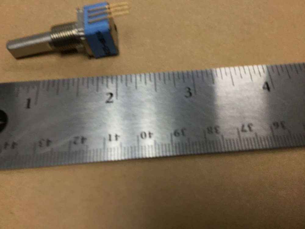 (1 PC) CLAROSTAT 10085-2142 NONWIRE WOUND VARIABLE RESISTOR