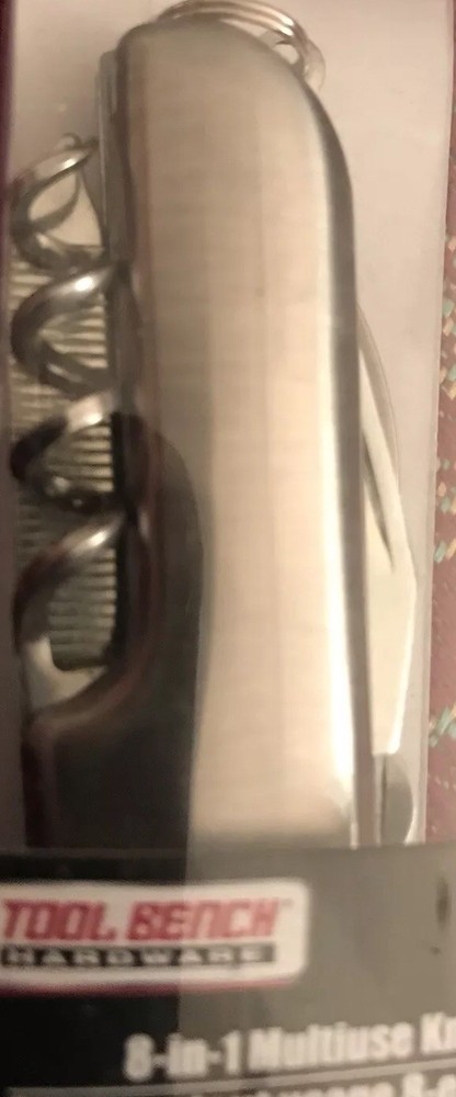 TOOL BENCH 8- IN ONE- MULTIUSE KNIFE